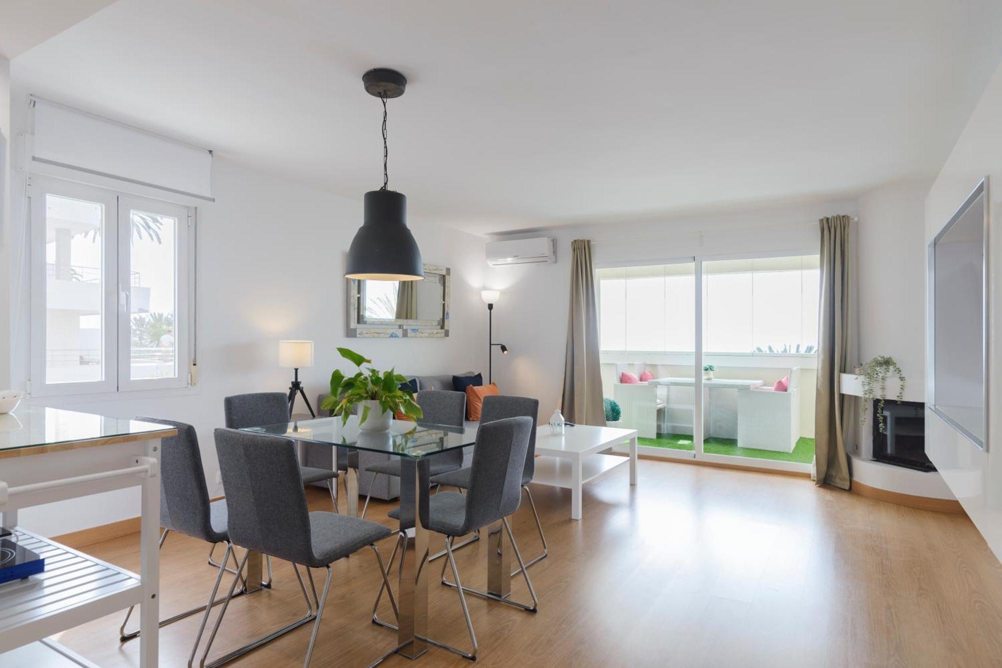 Sea Front Apartment In Marbella Center Ngoại thất bức ảnh