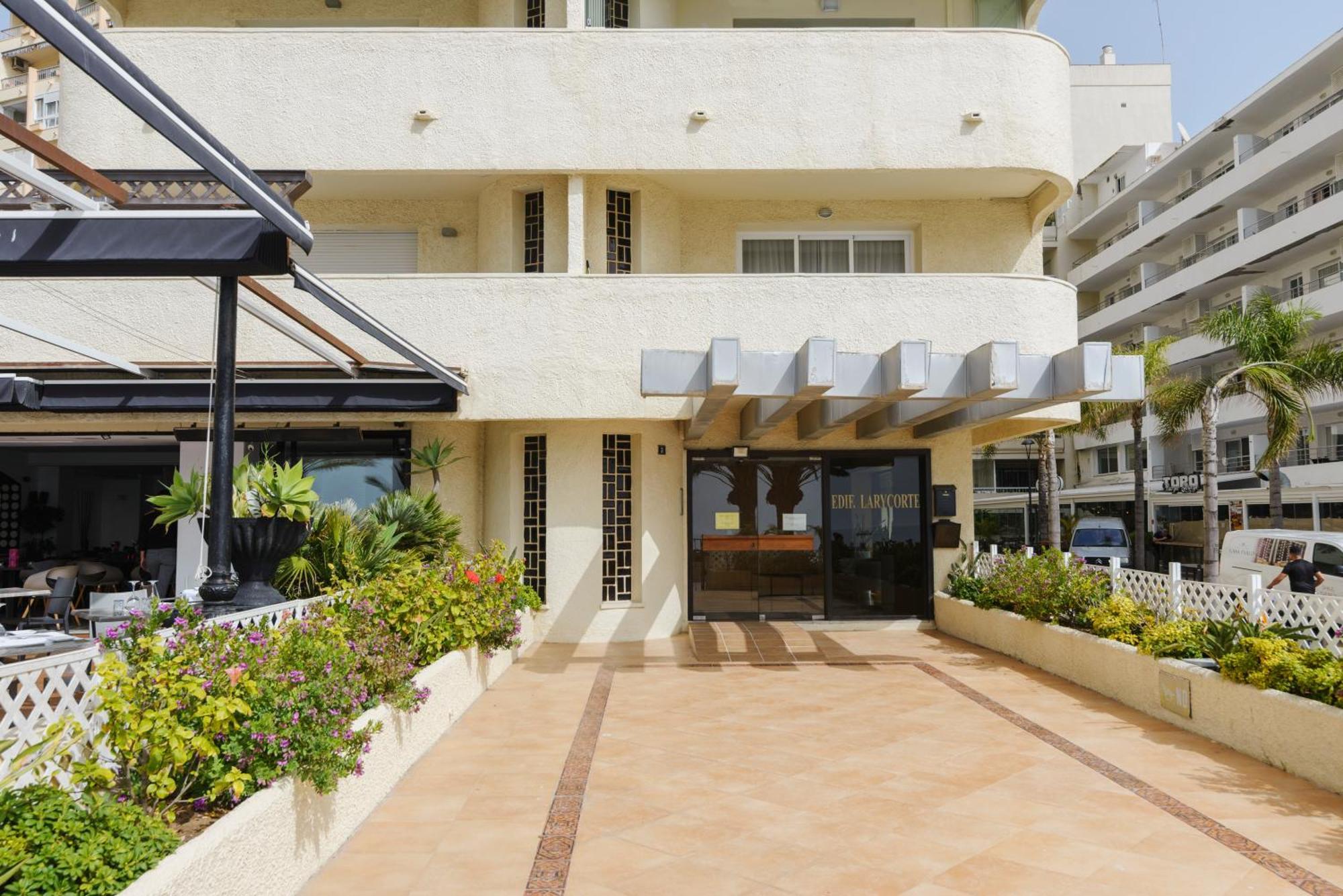 Sea Front Apartment In Marbella Center Ngoại thất bức ảnh